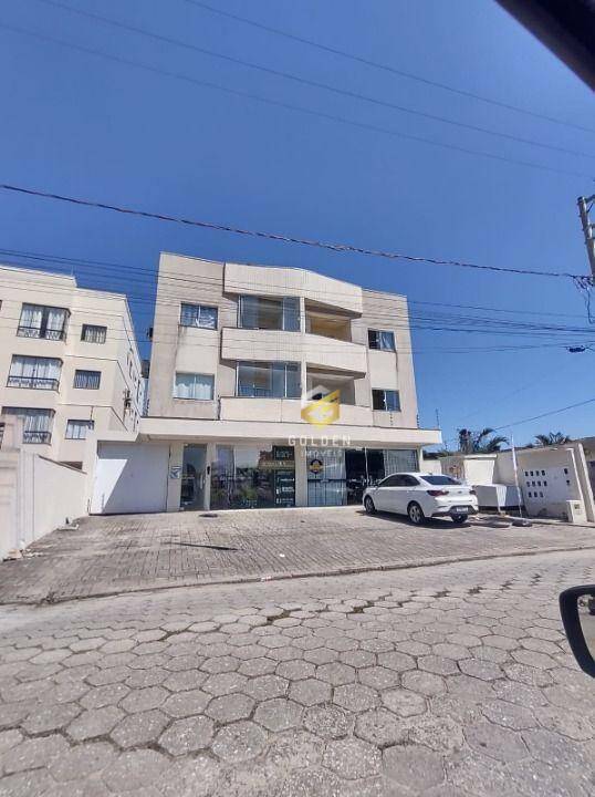 Apartamento à venda com 2 quartos, 64m² - Foto 2