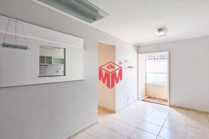 Apartamento à venda com 3 quartos, 61m² - Foto 2