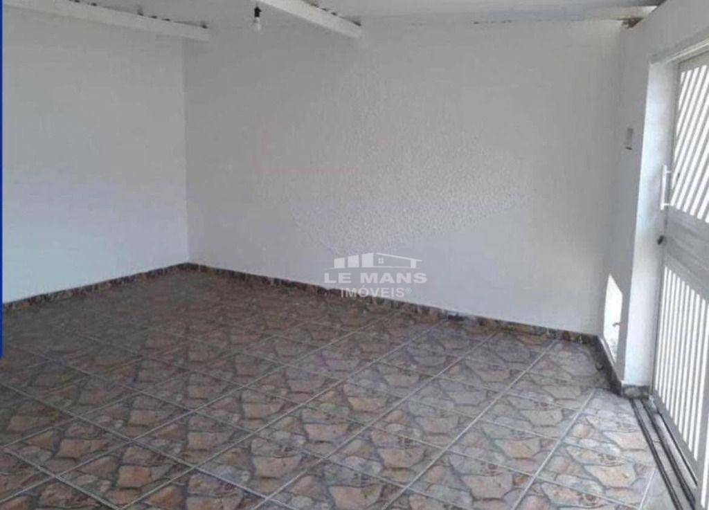 Casa à venda com 2 quartos, 101m² - Foto 1