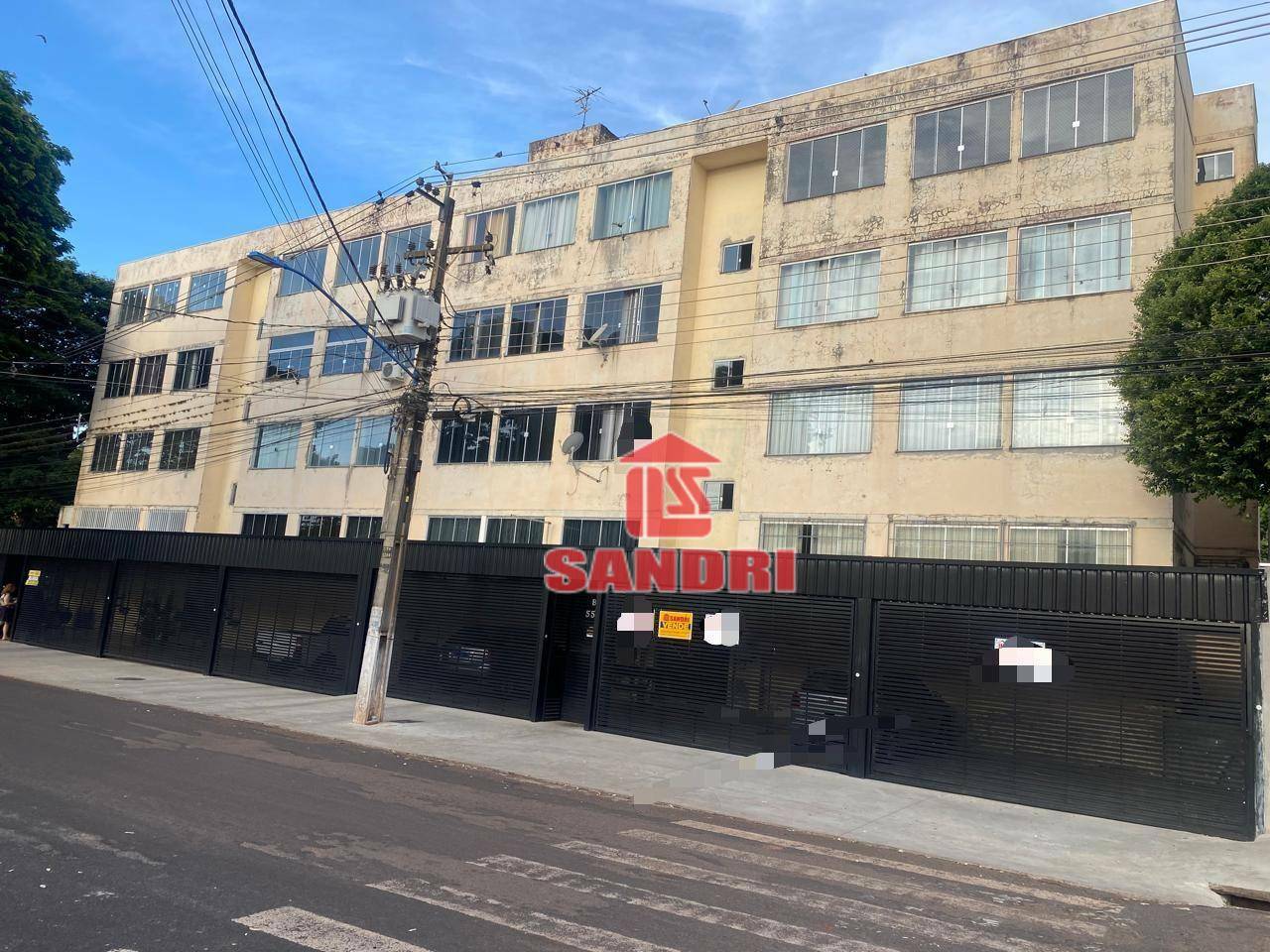 Apartamento à venda, 76m² - Foto 1
