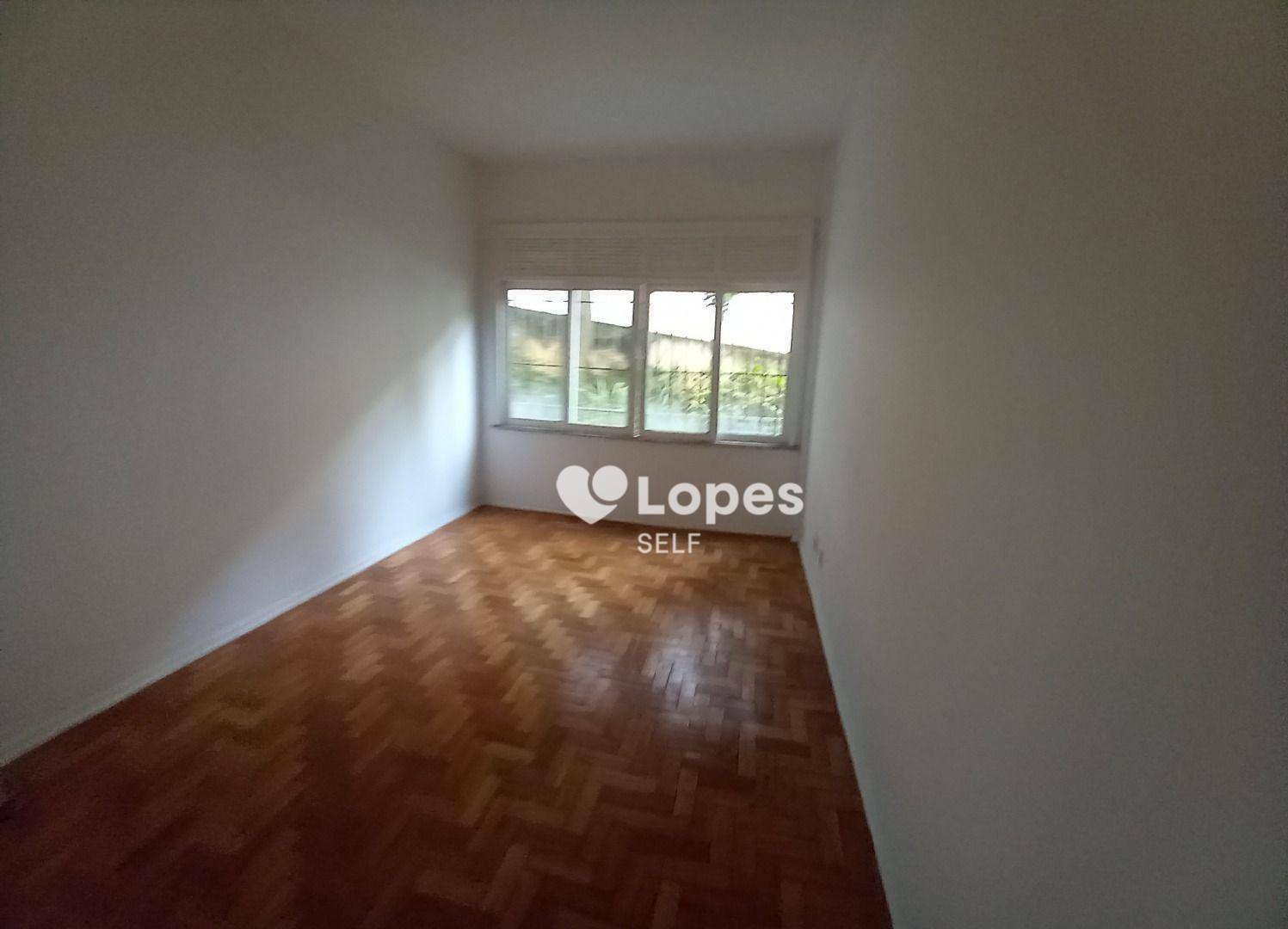 Apartamento à venda com 3 quartos, 110m² - Foto 1