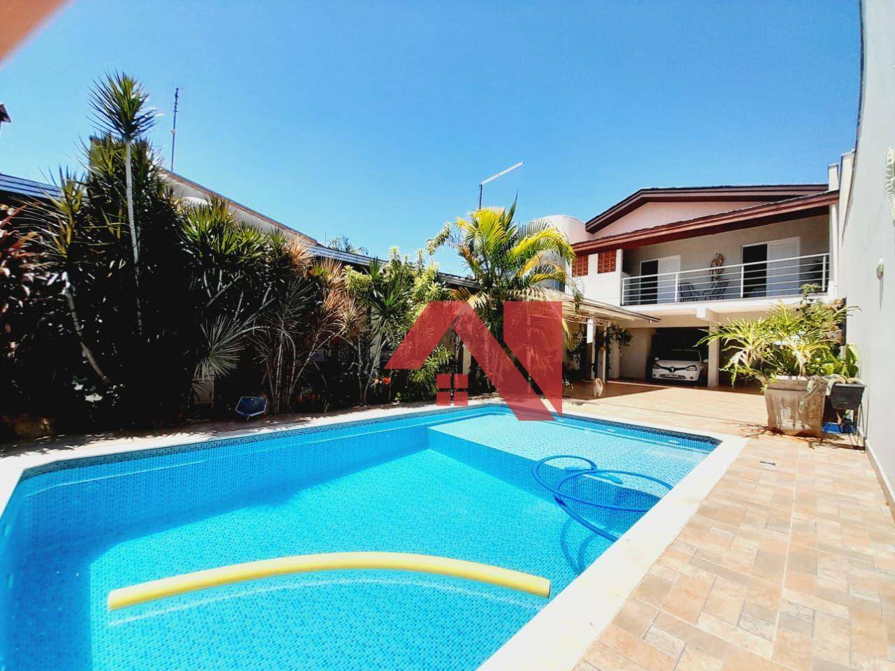 Casa, 3 quartos, 180 m² - Foto 1