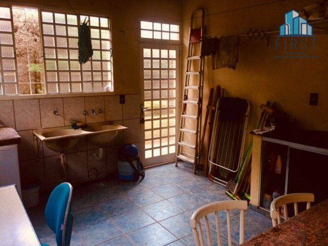 Chácara à venda e aluguel com 3 quartos, 700m² - Foto 17