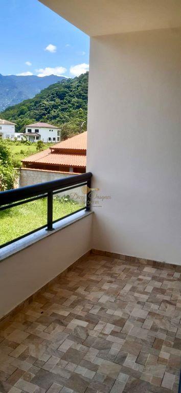 Casa à venda com 3 quartos, 225m² - Foto 4