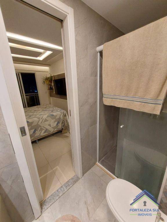 Apartamento à venda com 2 quartos, 74m² - Foto 8