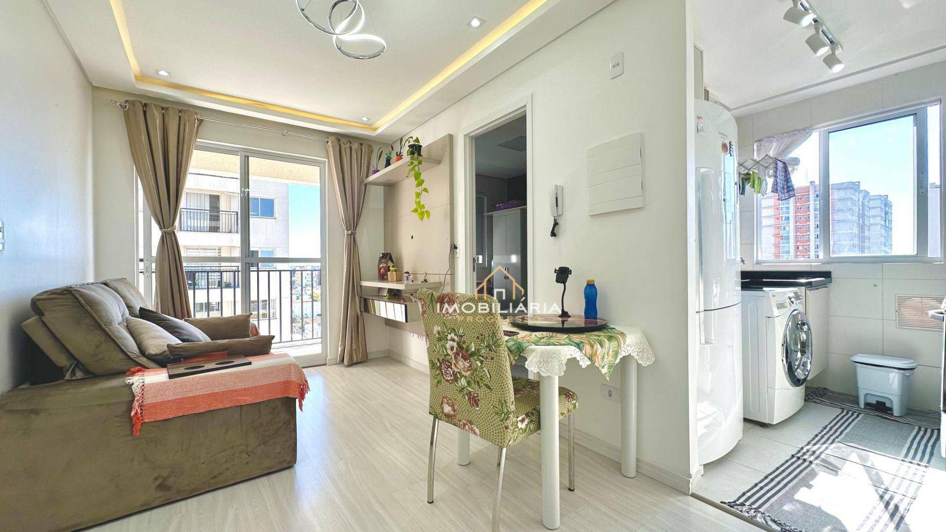 Apartamento para alugar com 2 quartos, 65m² - Foto 9