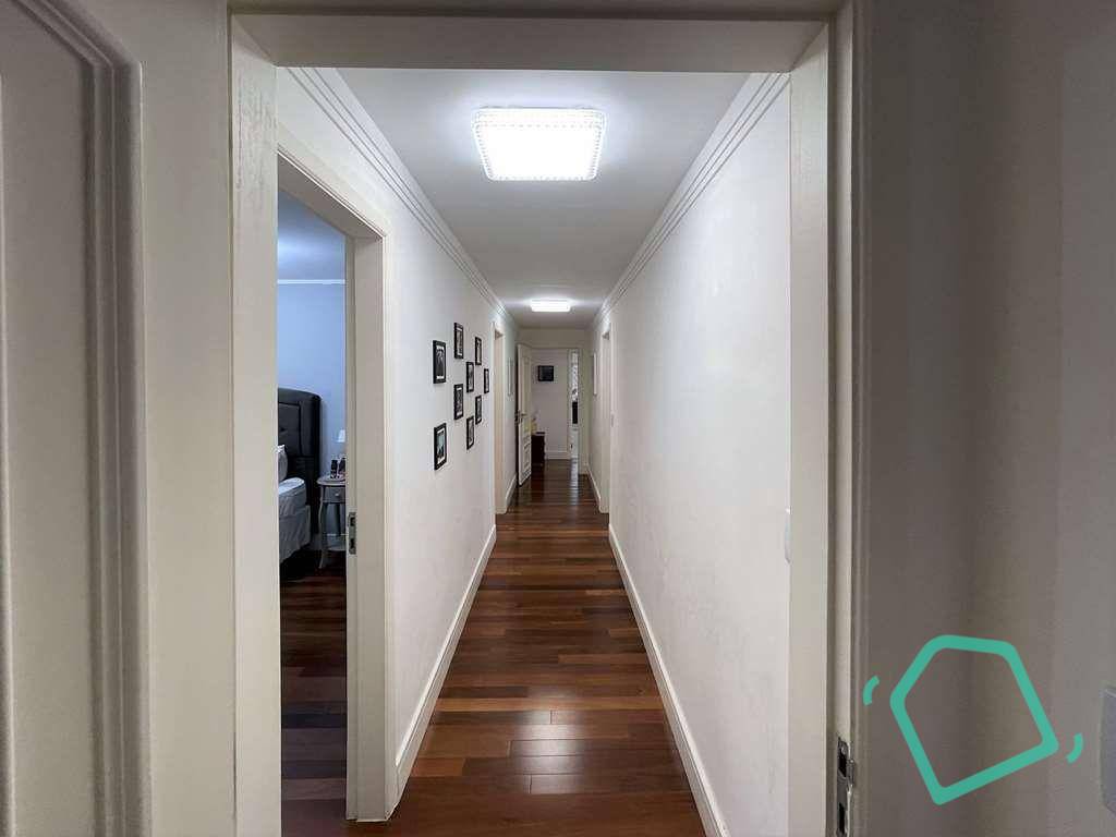 Casa à venda com 4 quartos, 850m² - Foto 21