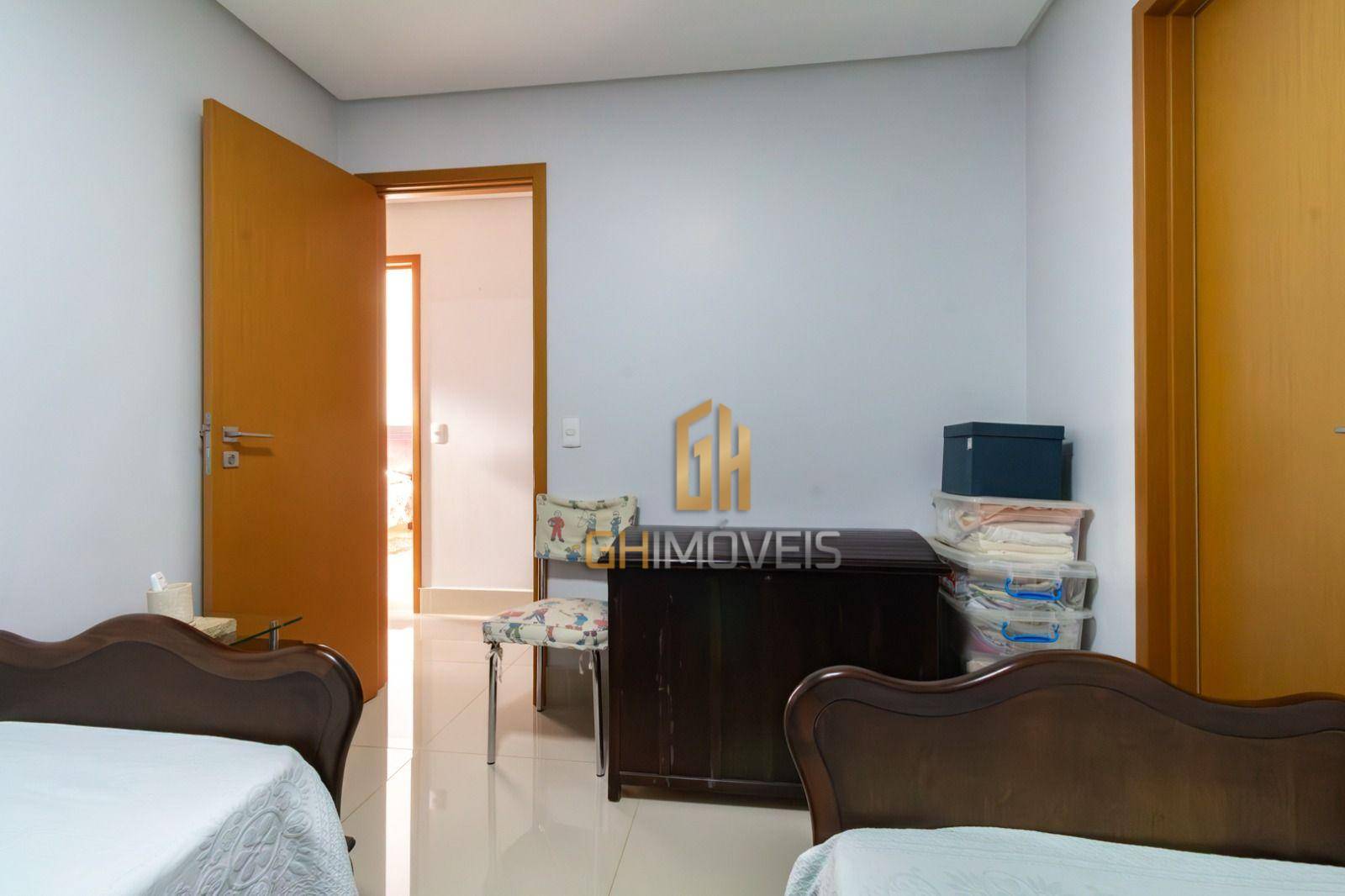 Apartamento à venda com 3 quartos, 165m² - Foto 15