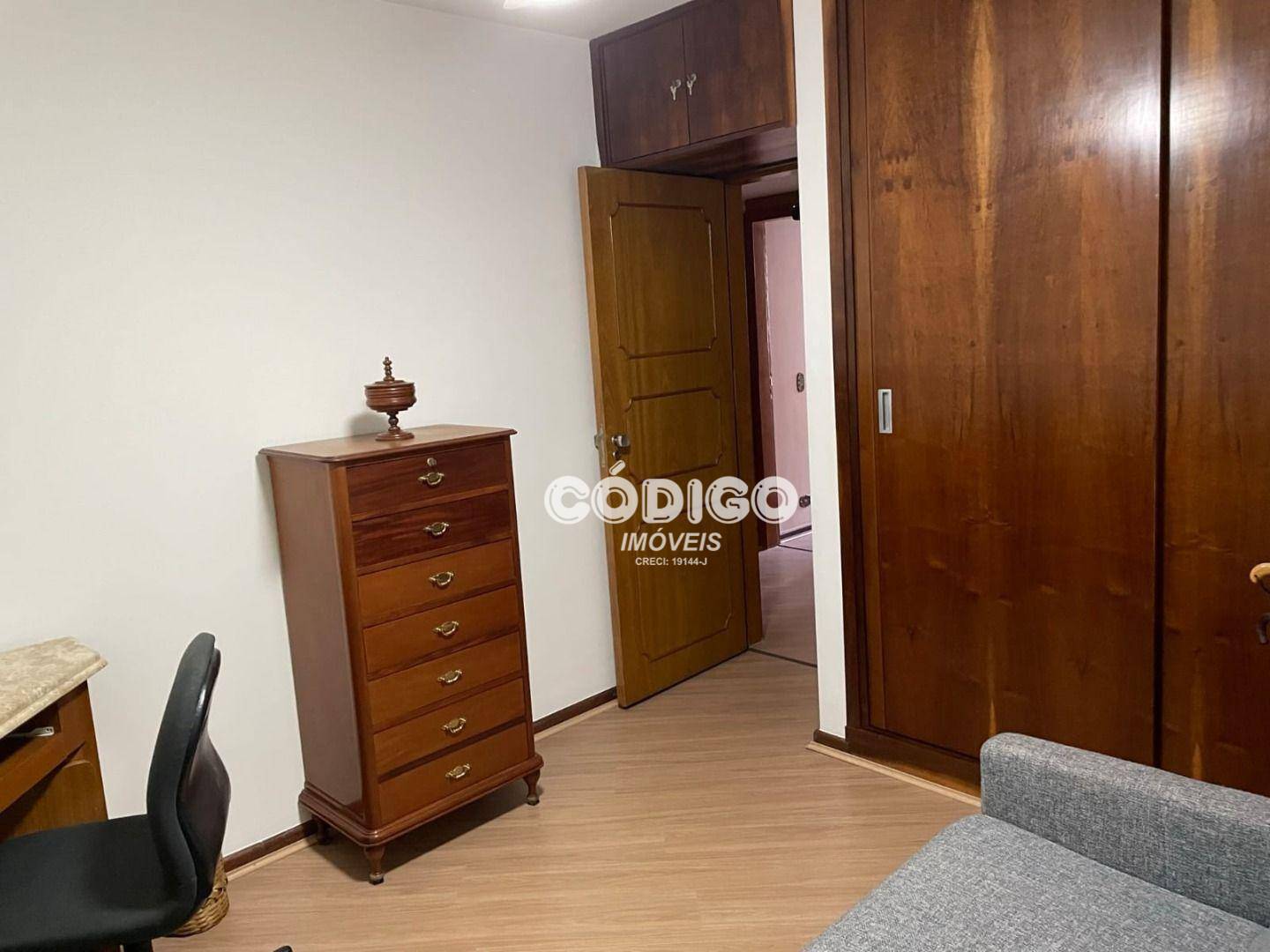 Apartamento para alugar com 3 quartos, 108m² - Foto 6