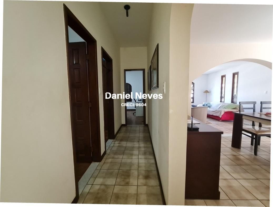 Casa à venda com 4 quartos, 309m² - Foto 23