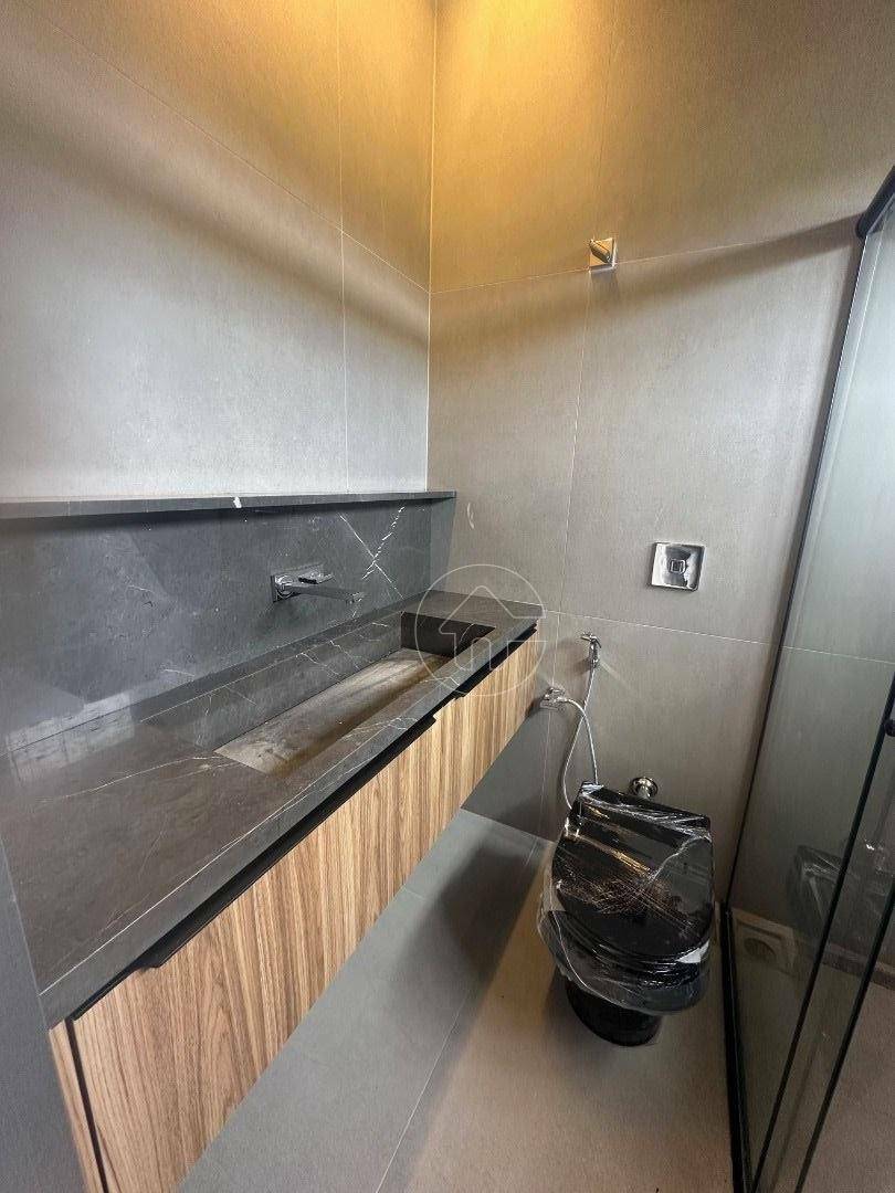 Casa à venda com 3 quartos, 197m² - Foto 13