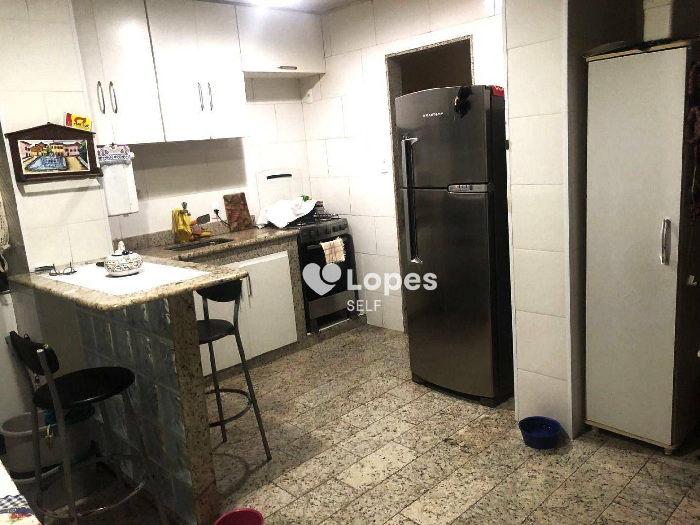 Apartamento à venda com 3 quartos, 98m² - Foto 9