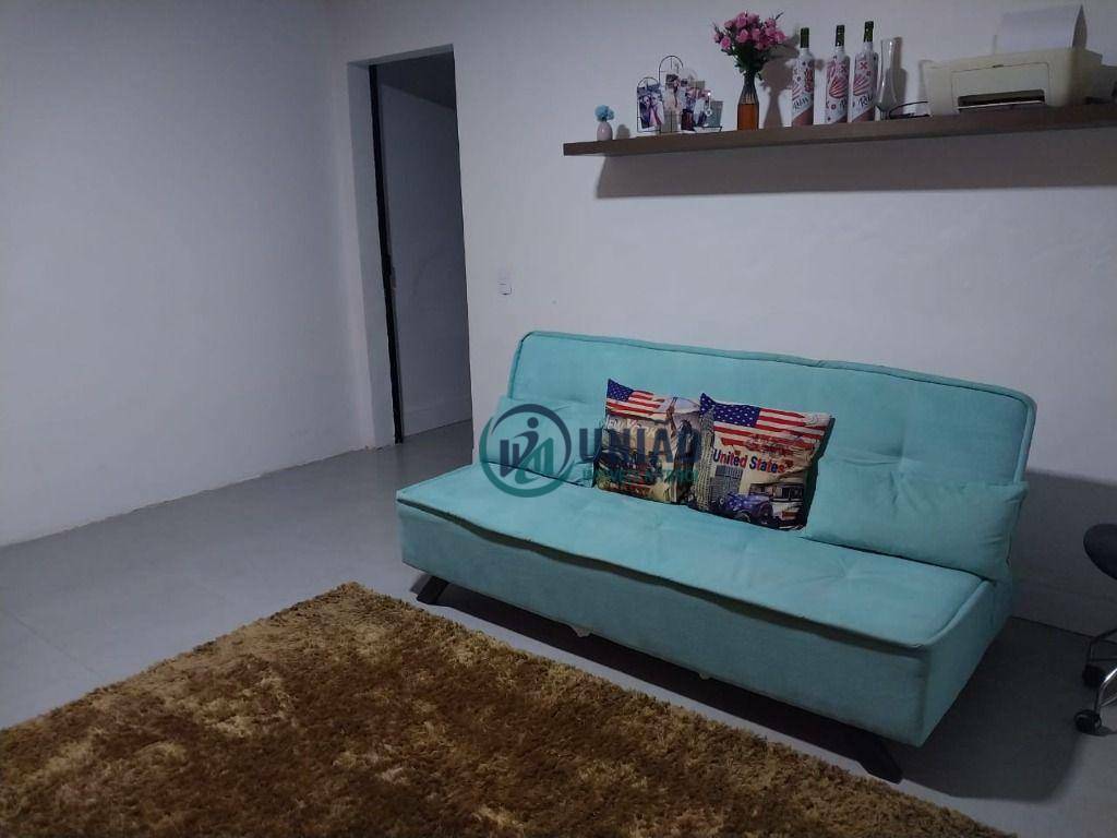 Casa à venda com 3 quartos, 205m² - Foto 16