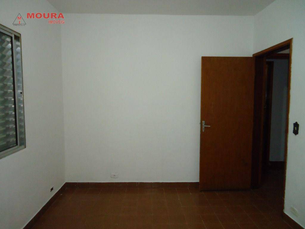 Casa à venda com 4 quartos, 130m² - Foto 12