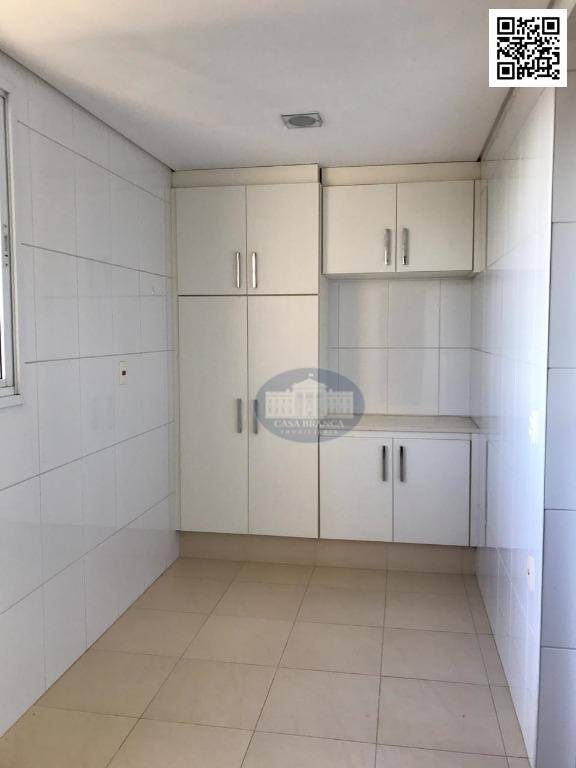 Apartamento para alugar com 3 quartos, 142m² - Foto 14