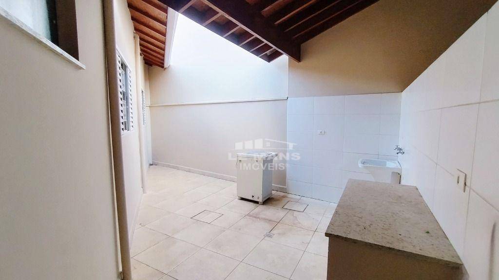 Casa à venda com 2 quartos, 109m² - Foto 7