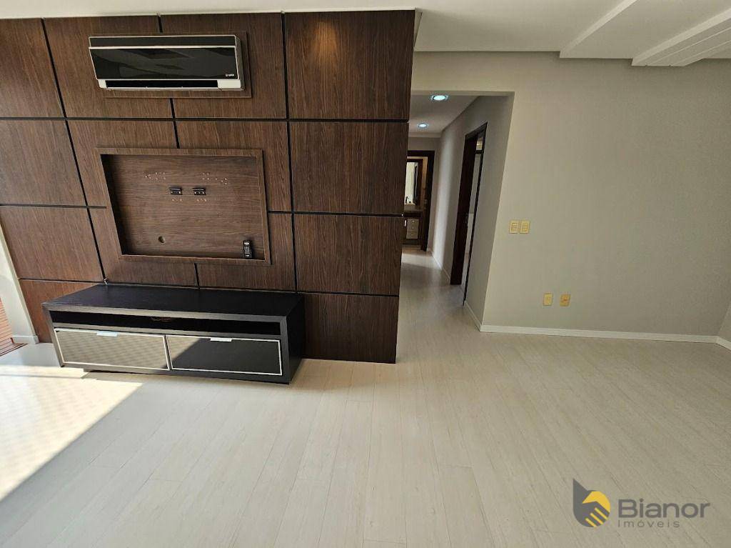 Apartamento à venda com 3 quartos, 90m² - Foto 7