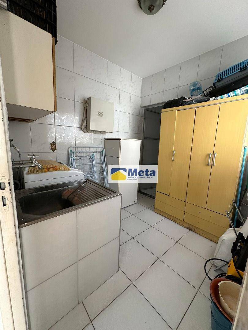 Casa à venda com 3 quartos, 250m² - Foto 20