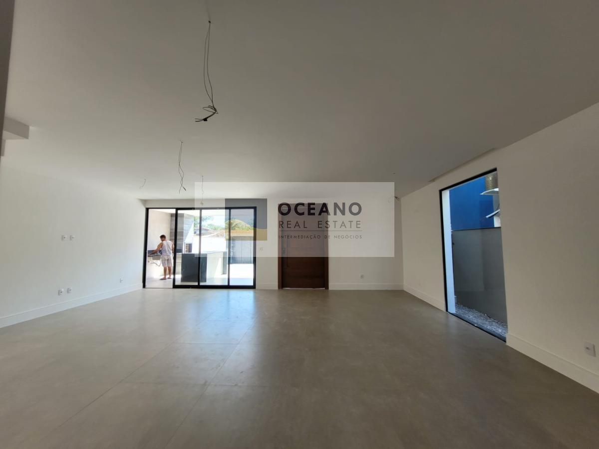 Casa de Condomínio à venda com 4 quartos, 283m² - Foto 15