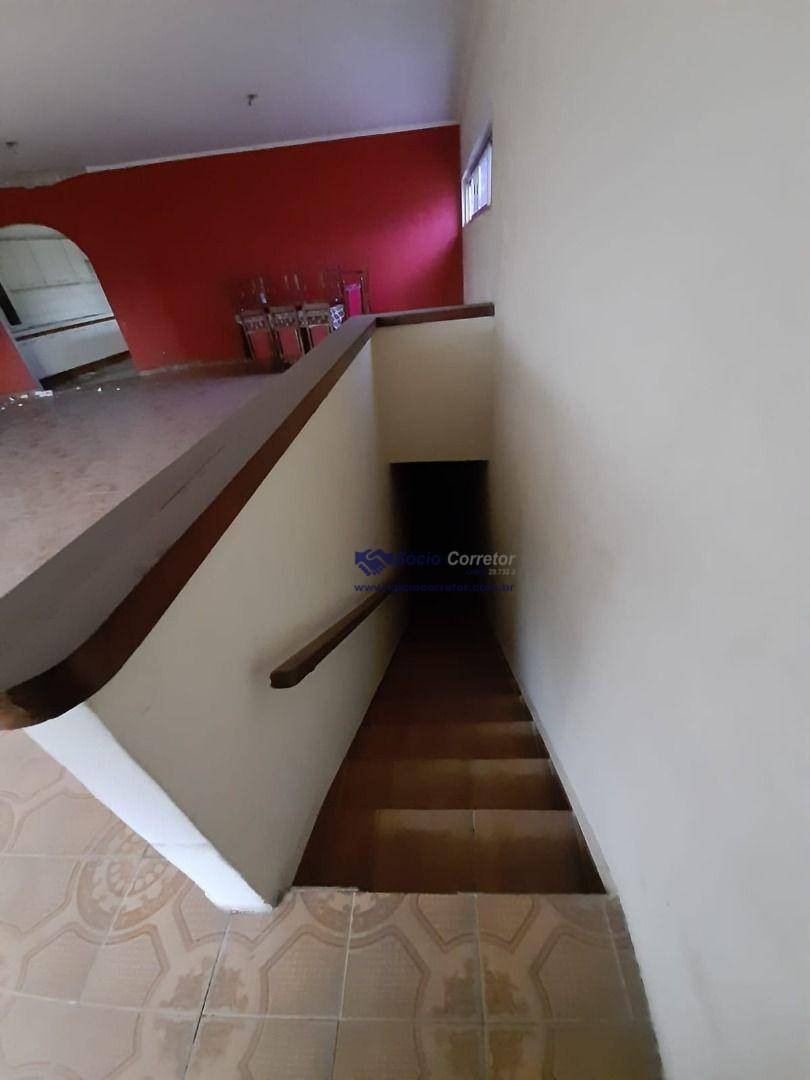 Sobrado à venda com 4 quartos, 335m² - Foto 17