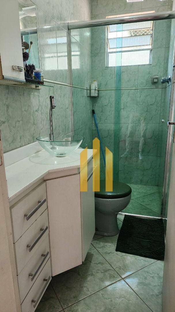 Sobrado à venda e aluguel com 3 quartos, 180m² - Foto 42