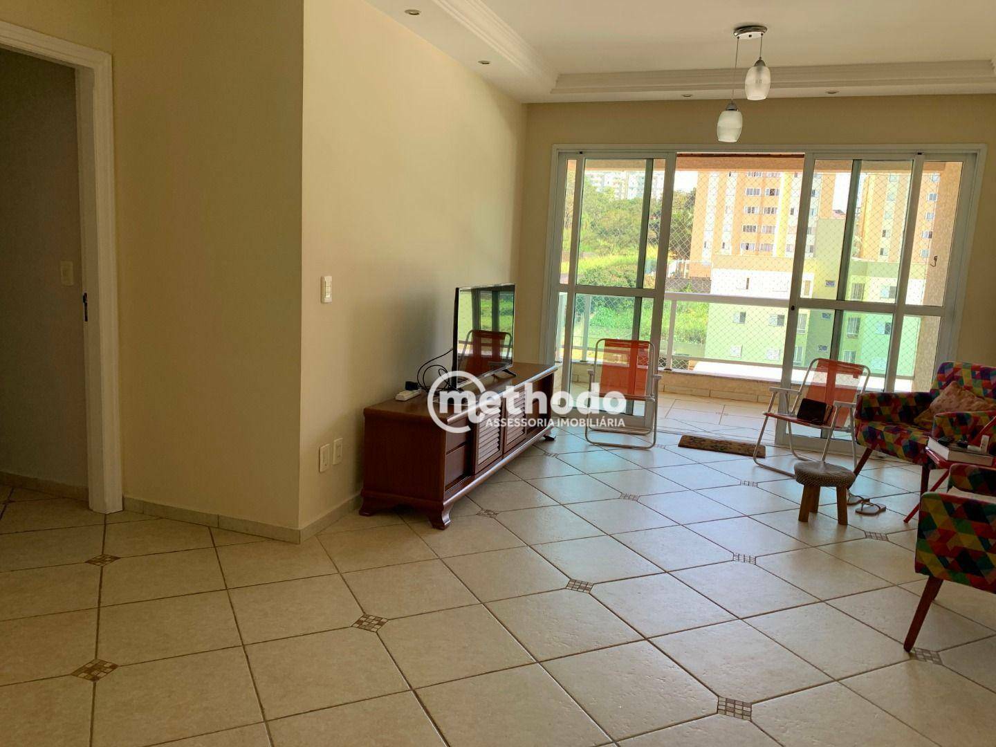 Apartamento à venda com 4 quartos, 125m² - Foto 2