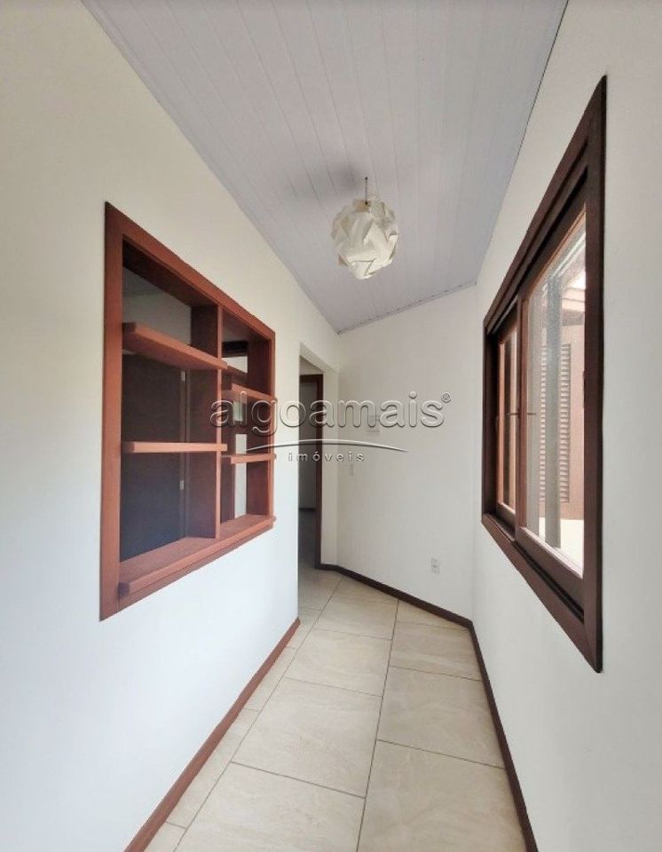 Casa à venda com 4 quartos, 215m² - Foto 6