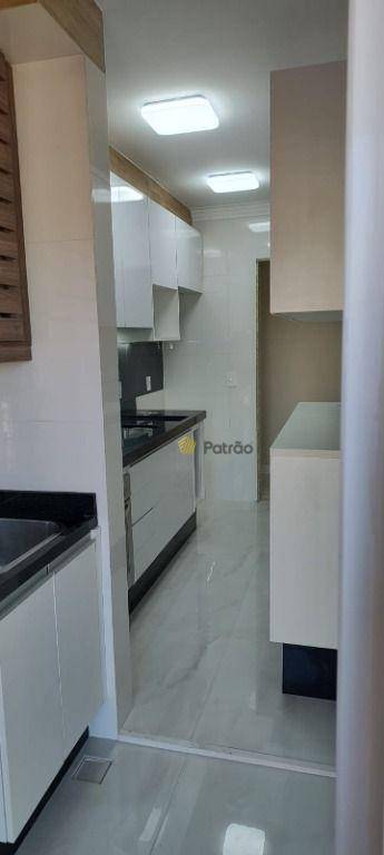 Apartamento à venda com 3 quartos, 83m² - Foto 32