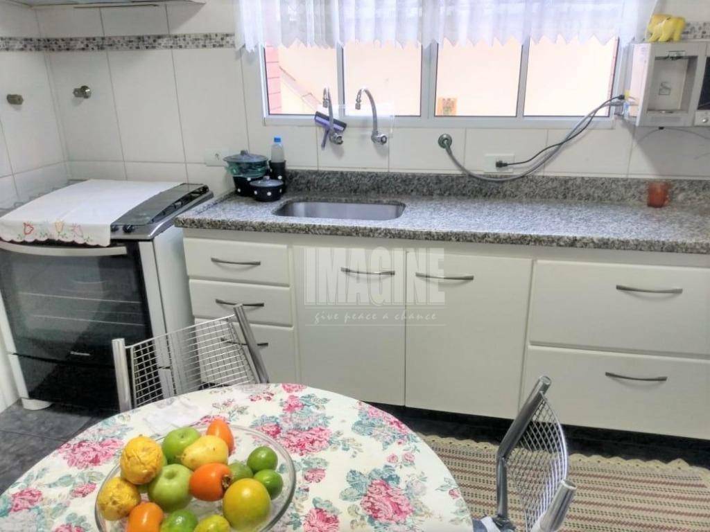 Sobrado à venda com 3 quartos, 150m² - Foto 11