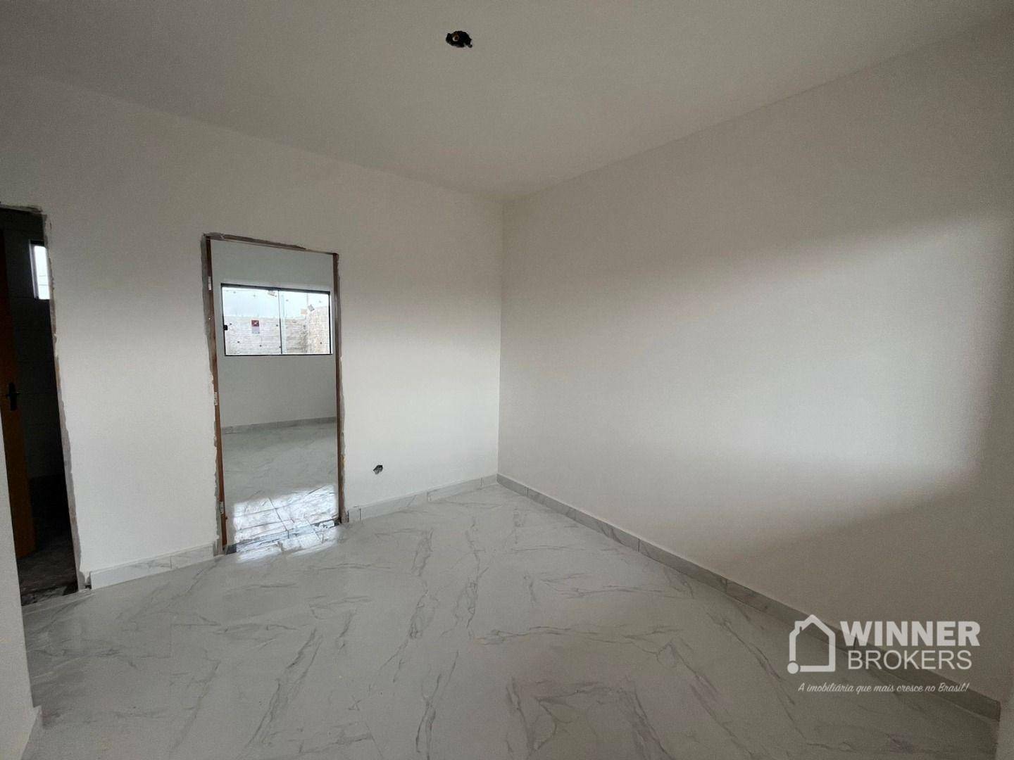 Casa à venda com 2 quartos, 69m² - Foto 4