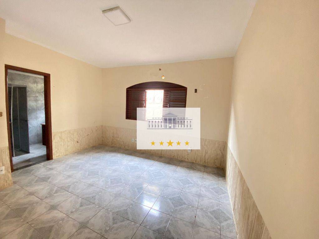 Casa à venda com 3 quartos, 190m² - Foto 3