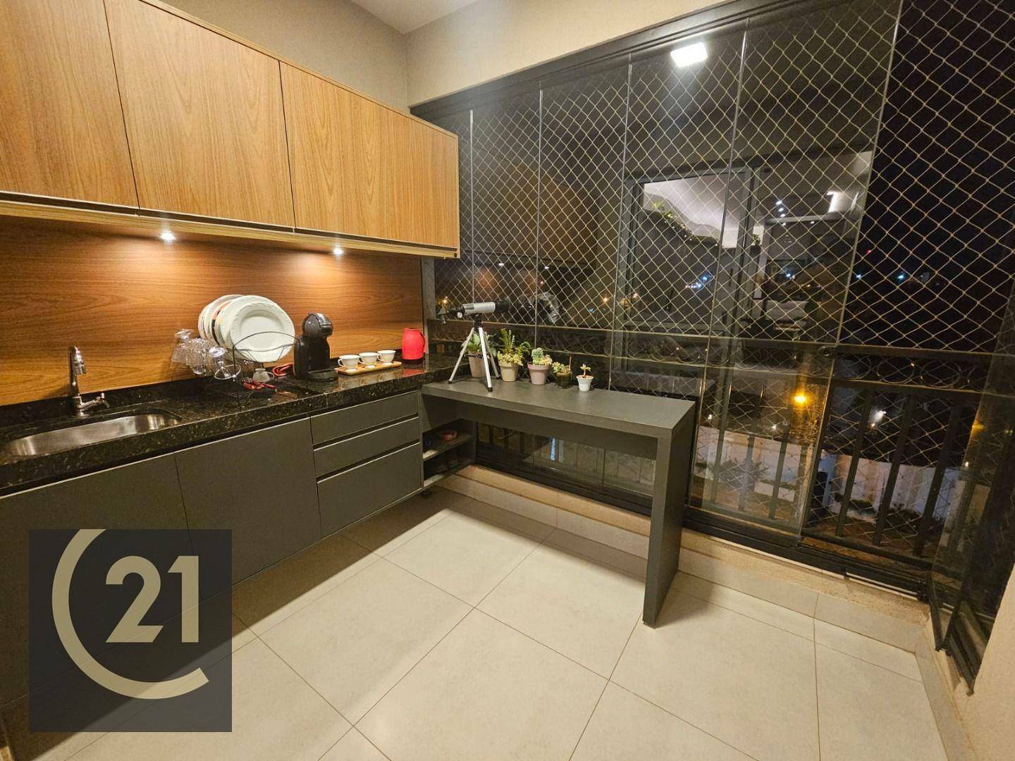 Apartamento à venda com 2 quartos, 67m² - Foto 7