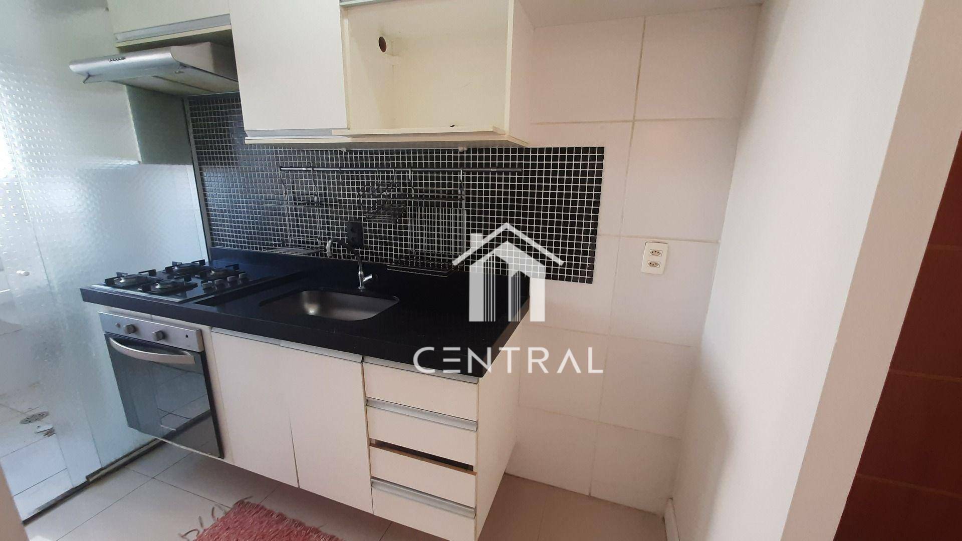 Apartamento à venda com 3 quartos, 58m² - Foto 2