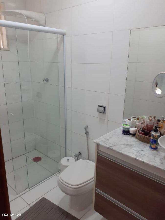 Casa à venda com 3 quartos, 300m² - Foto 7