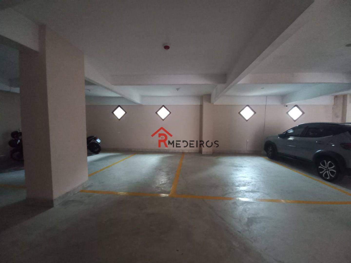 Apartamento à venda com 1 quarto, 53m² - Foto 19