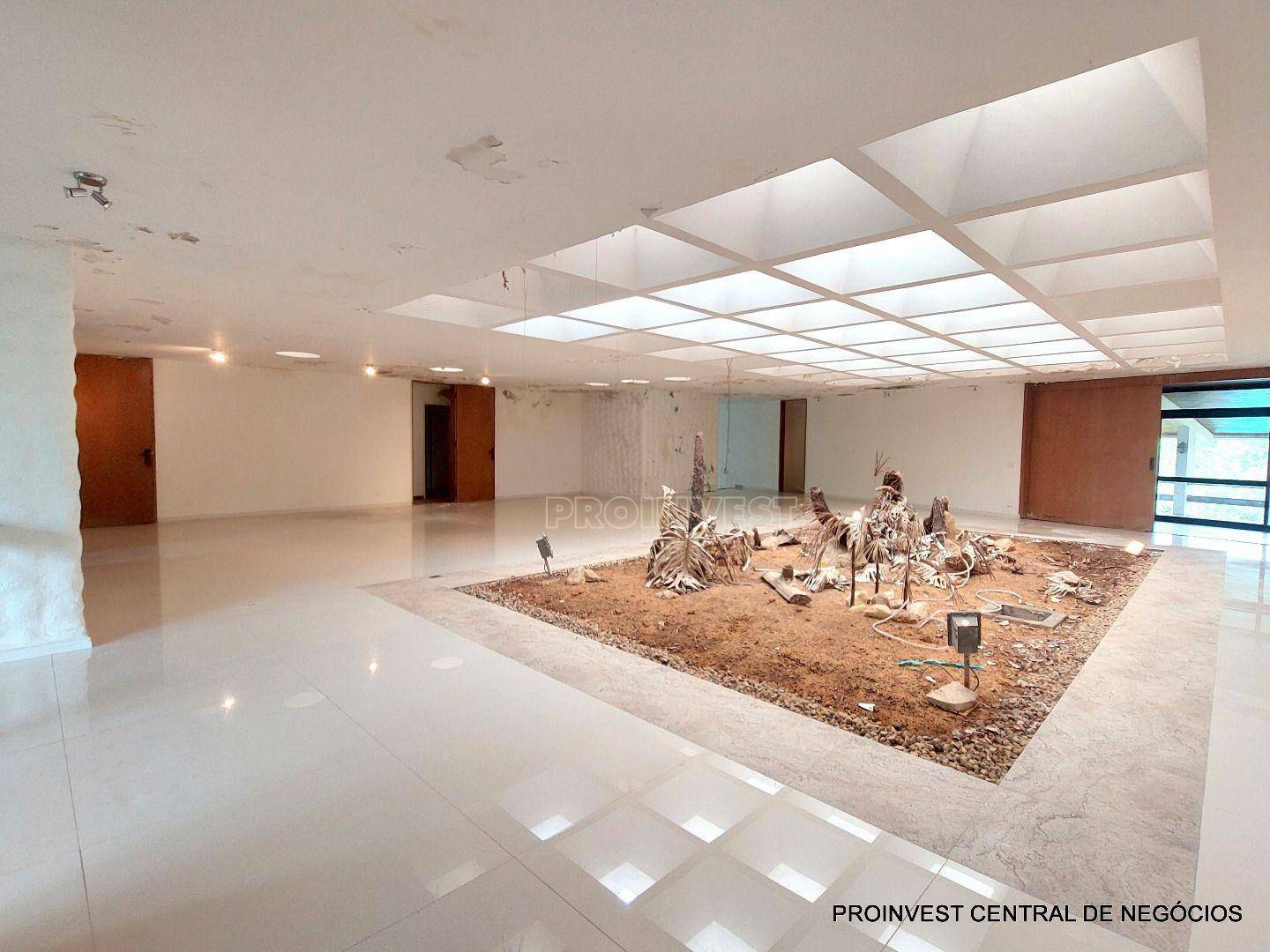 Casa de Condomínio à venda com 4 quartos, 850m² - Foto 2