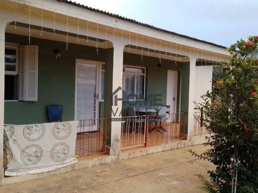 Chácara à venda com 3 quartos, 277m² - Foto 2