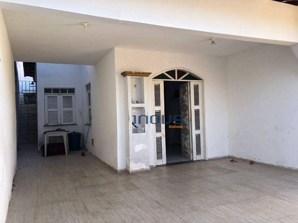 Casa à venda com 5 quartos, 250m² - Foto 5