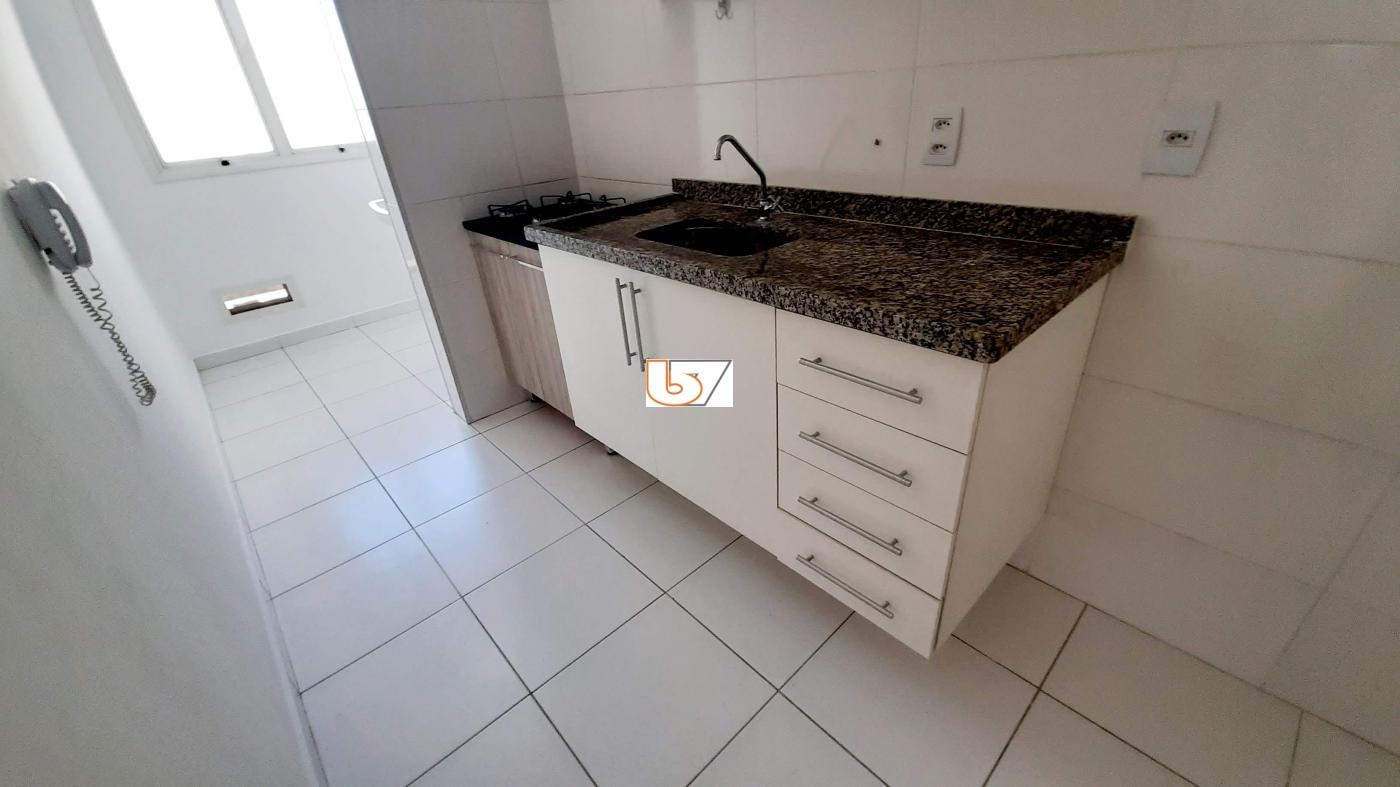 Apartamento para alugar com 2 quartos, 69m² - Foto 4