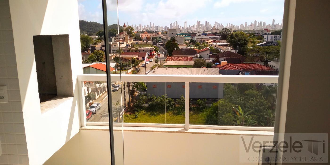 Apartamento à venda com 2 quartos, 89m² - Foto 9