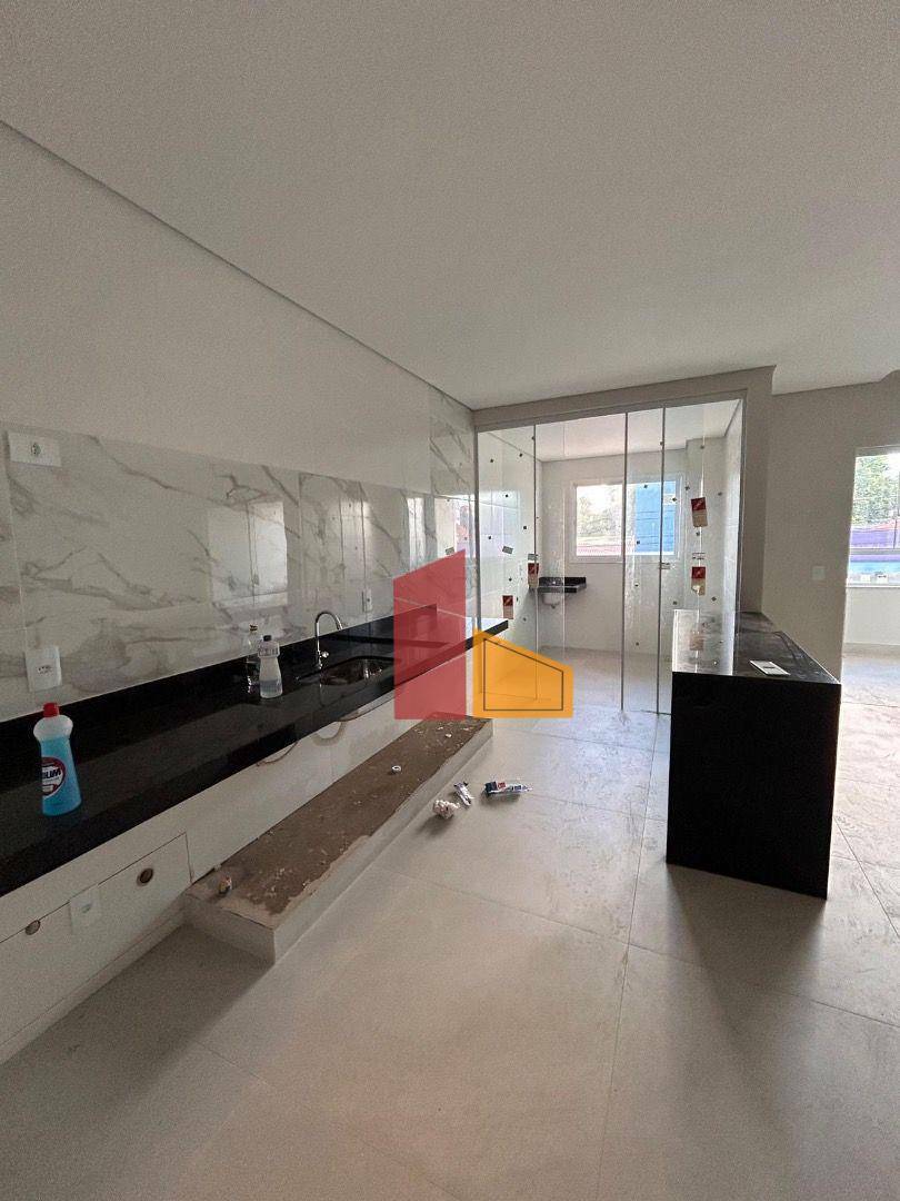 Apartamento à venda com 3 quartos, 135m² - Foto 3