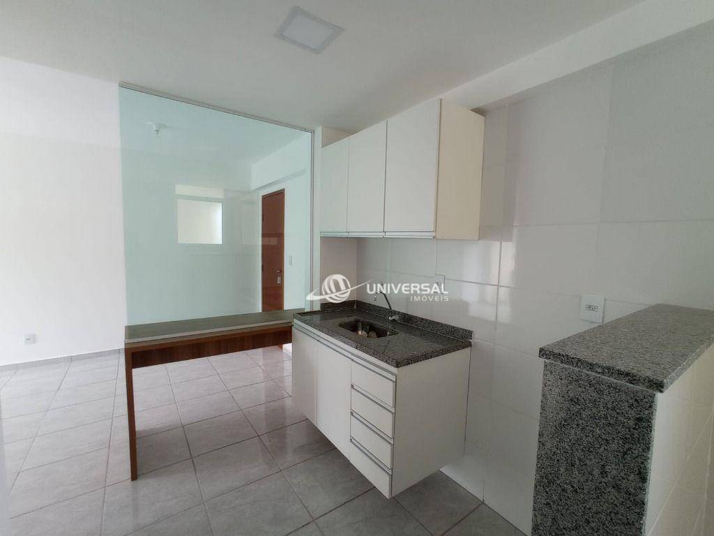 Apartamento para alugar com 2 quartos, 75m² - Foto 6