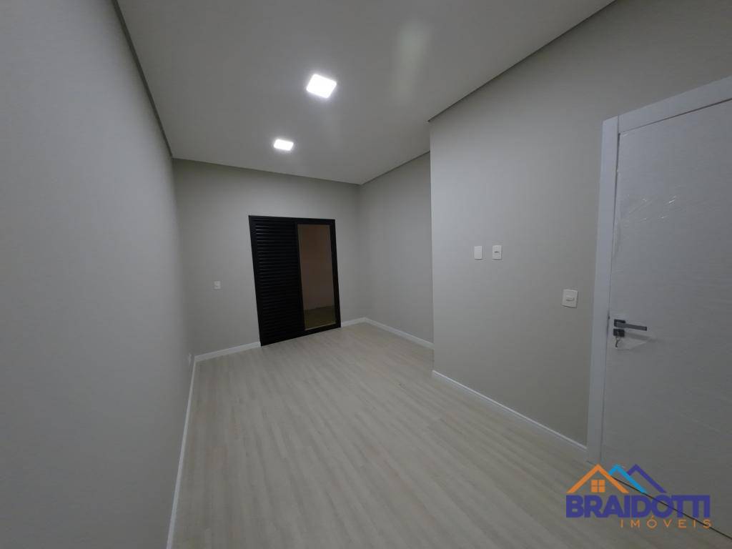 Casa à venda com 3 quartos, 141m² - Foto 9