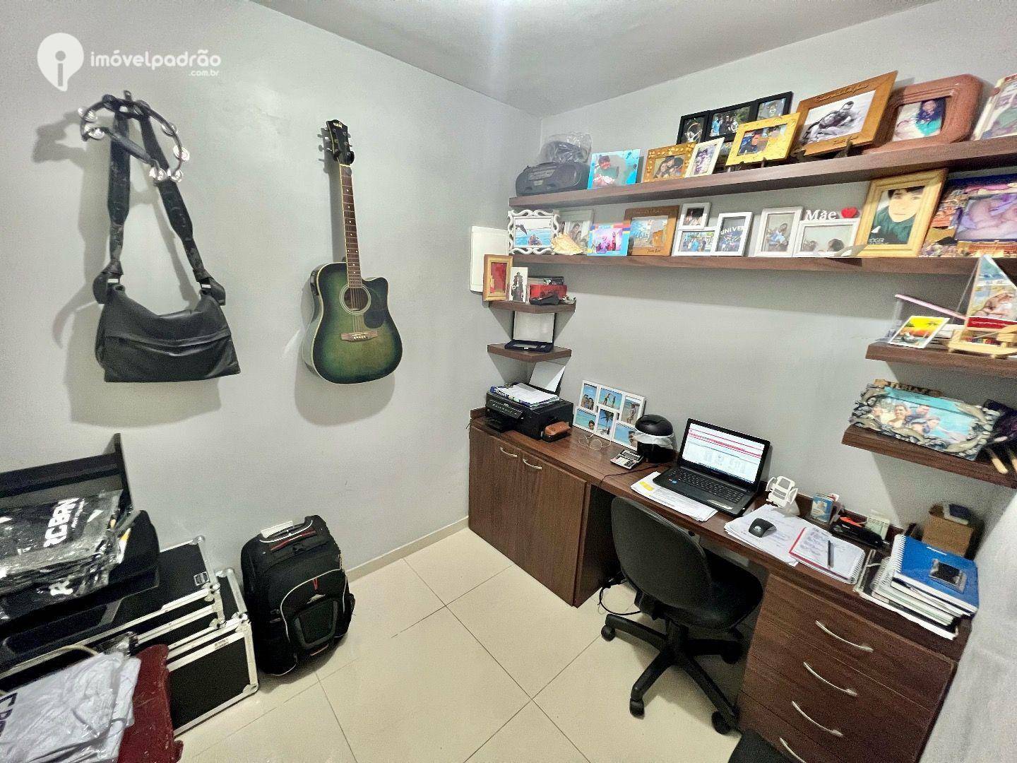 Casa à venda com 3 quartos, 180m² - Foto 16