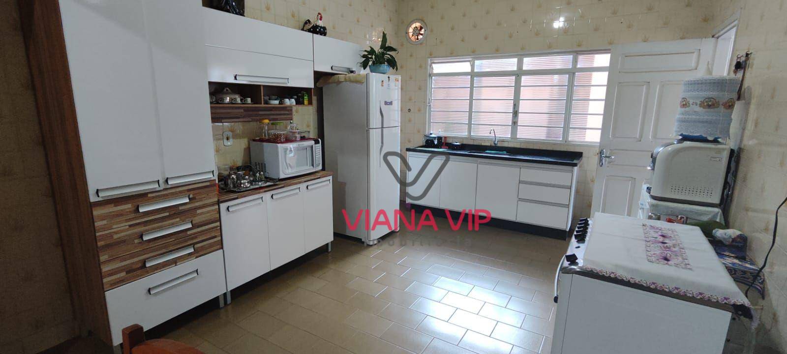 Casa à venda com 4 quartos, 346m² - Foto 17