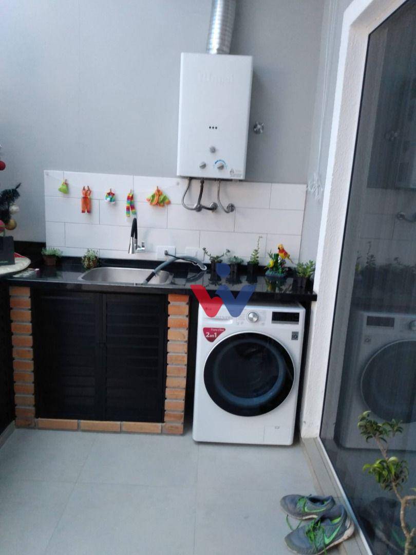 Sobrado à venda com 3 quartos, 240m² - Foto 17