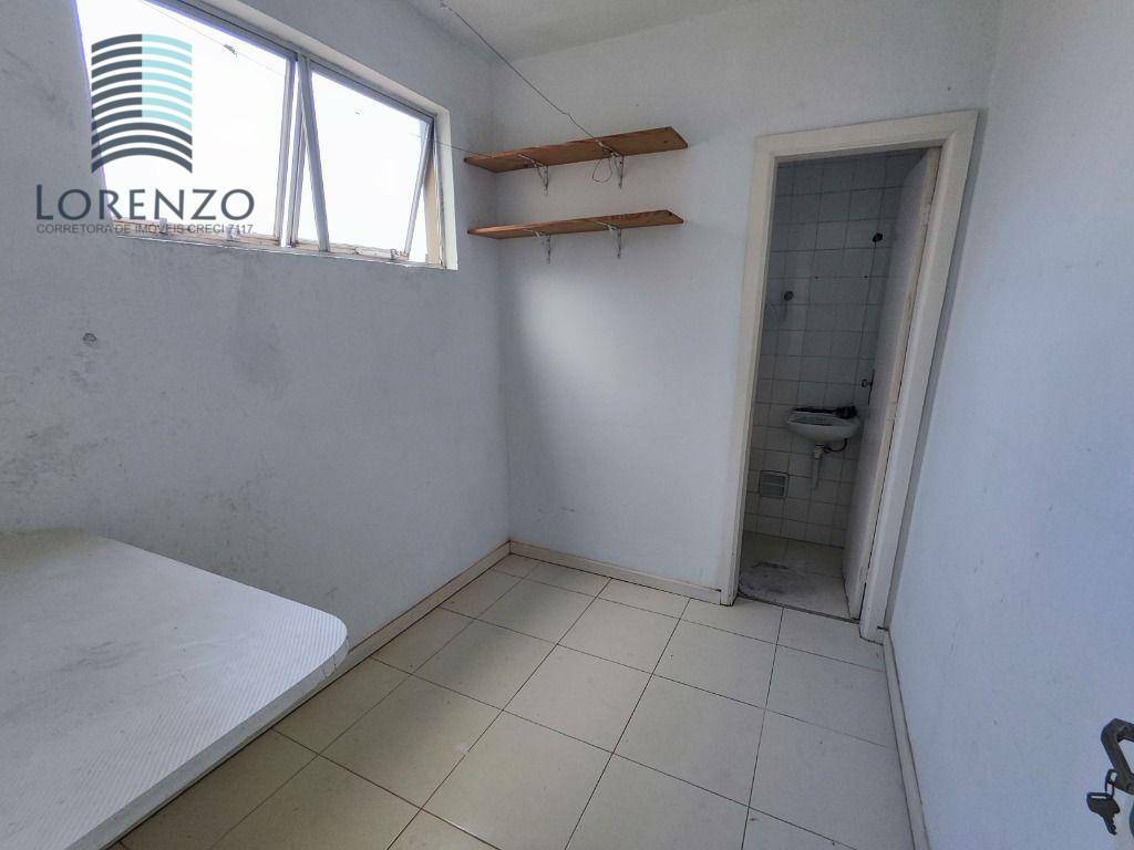 Apartamento à venda com 2 quartos, 70m² - Foto 8