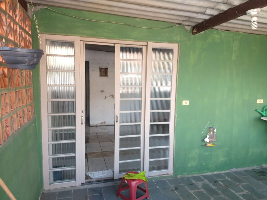 Sobrado à venda com 2 quartos, 125m² - Foto 2