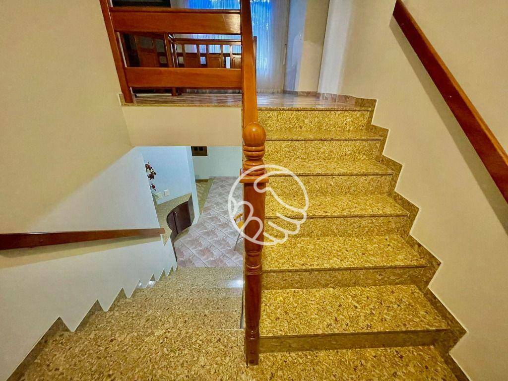 Casa à venda com 6 quartos, 428m² - Foto 10