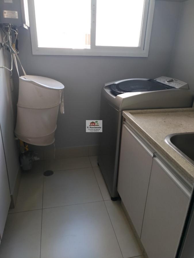 Apartamento à venda com 2 quartos, 72m² - Foto 4